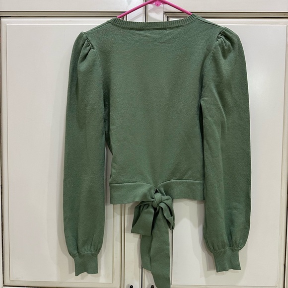 Francesca sweater new small - Picture 2 of 3